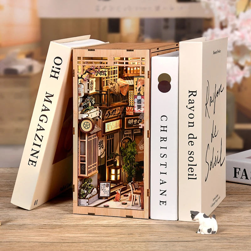 The Alley Waiting for the Cat | Japanese Book Nook Kit with Lights